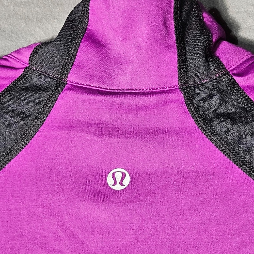 Lululemon Womens Half Zip Running Pullover Purple Black Mesh Cuffins Size 8